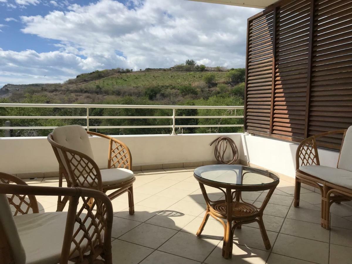 Meuble Homard Avec Jacuzzi Et Vue Mer Saint-Gilles-les Bains Eksteriør bilde